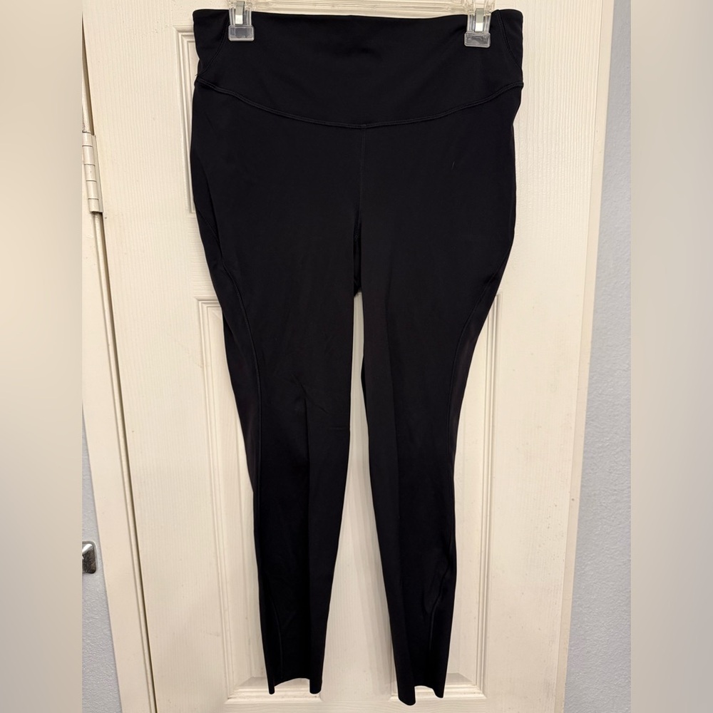 Lululemon Women’s Black Base Pace High Rise tights 25” size 10